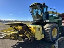 John Deere 6810 Self Propelled Forage Harvester, 4 Wheel Drive