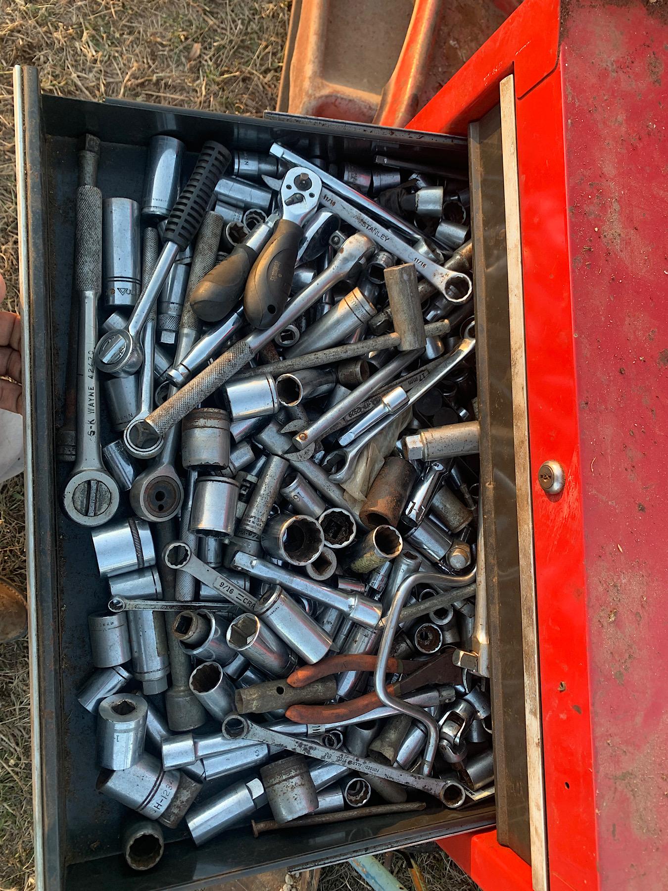 Craftsman Tool Box (Full)