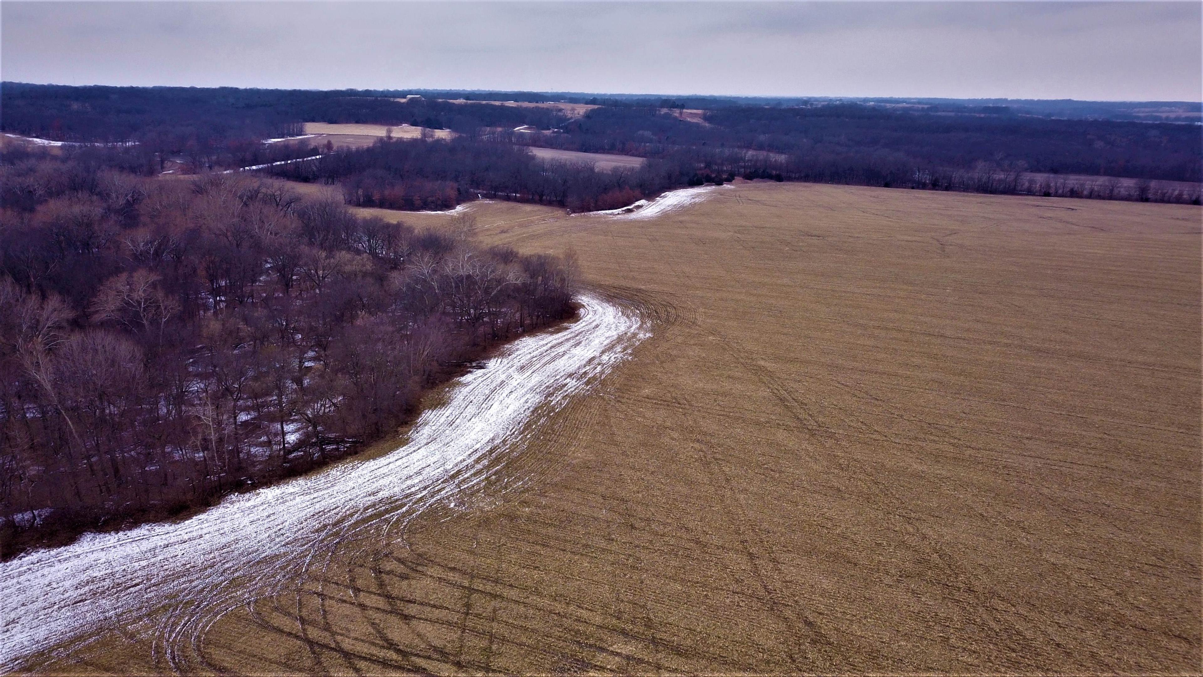 330 Acre Grand River Bottom Auction