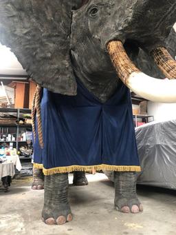 LIFESIZE ELEPHANT W/REAL SKIN & REPRODUCTION FEET AND TUSK (US RES ONLY)