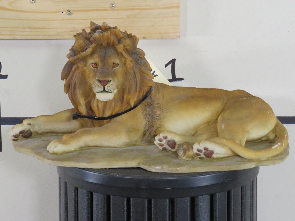 Resin Lion Statue Approx 17.5"Lx9.5"Wx7 1/4"T