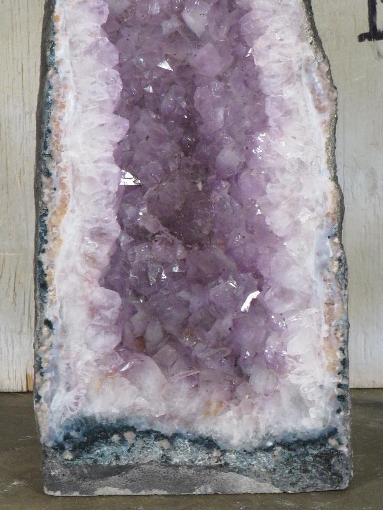 Big Beautiful Amethyst Geode Cathedral Weight 40lbs ROCKS & MINERALS