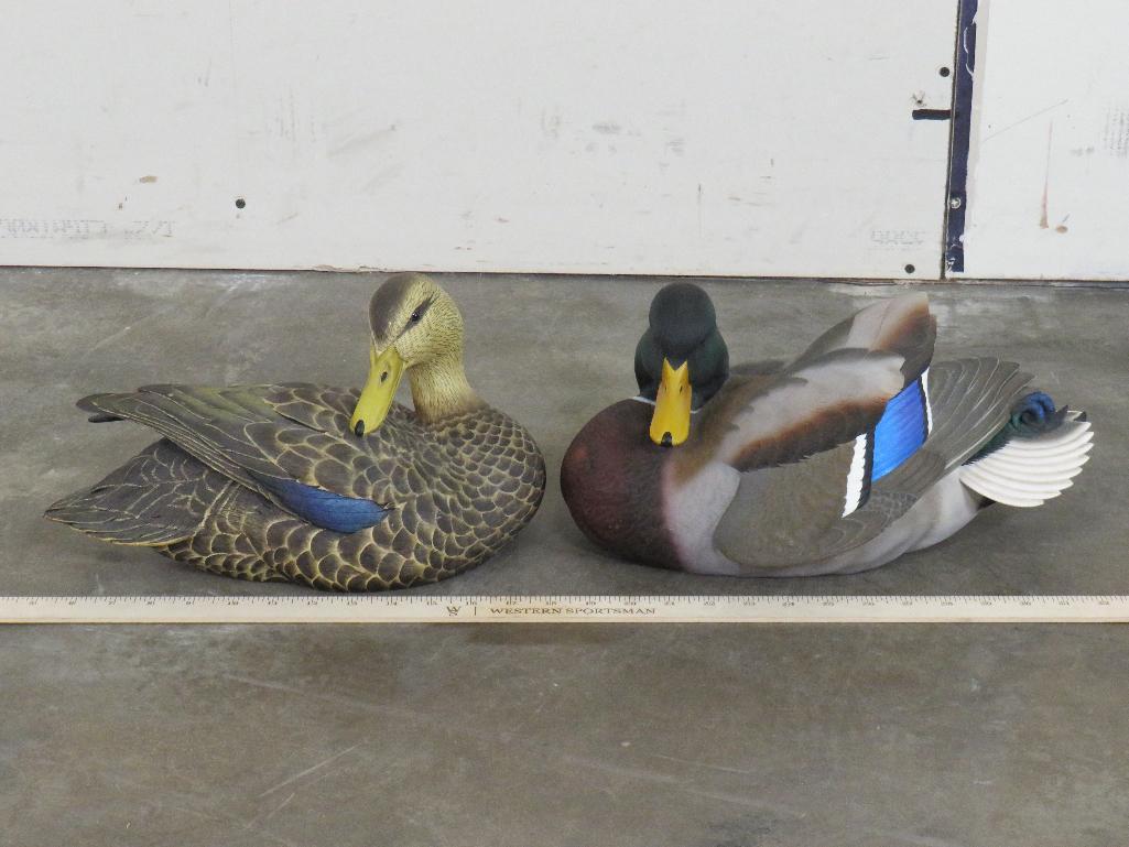 2 Beautifully Crafted Ducks Unlimited Special Edition 2006-07 Wood Duck Decoys (ONE$)