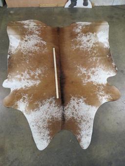 Brand New Beautiful Cowhide Rug TAXIDERMY