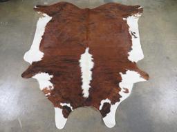 Brand New Beautiful XL Cowhide Rug TAXIDERMY