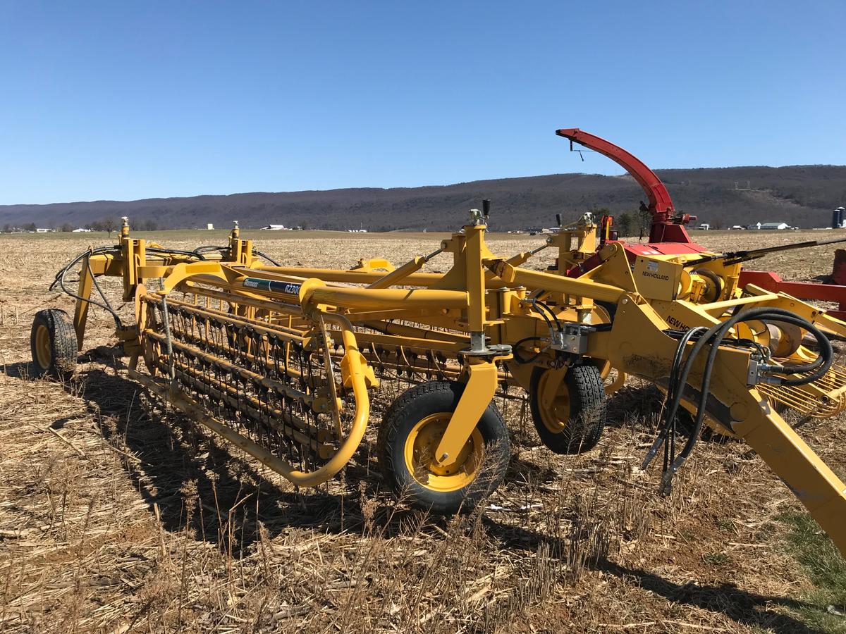 Vermeer R2300 "V" Rake