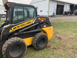 New Holland L220 Skidloader