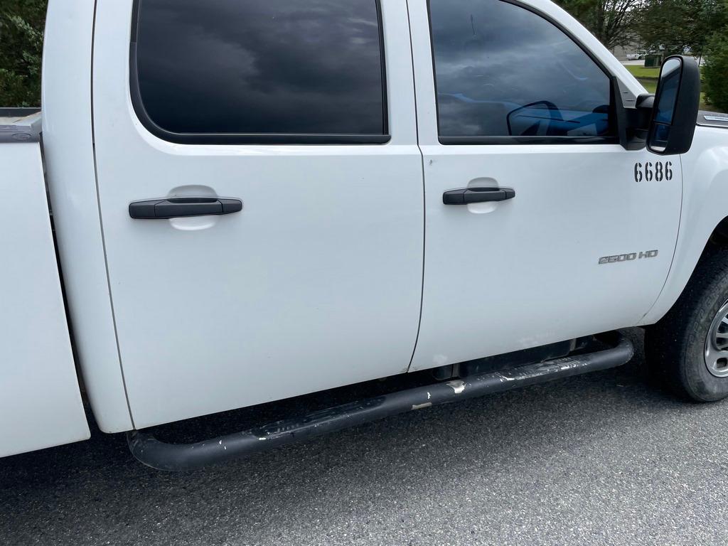 2013 Chevrolet Silverado 2500hd  277k Miles 4wd V8 Tdsl Crew Cab 6.6l