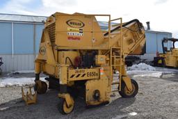 WEILER CATERPILLAR (2014) E650B WINDROW ELEVATOR WITH APPROX. 1,716 HOURS (RECORDED ON METER AT TIME