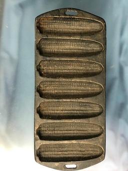 Pagoel-Hecho En Mex Cast Iron Corn Mold (7) Medium Size, 12" Long