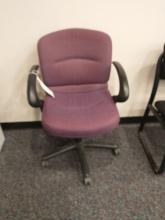 ROLLING OFFICE ARM CHAIR