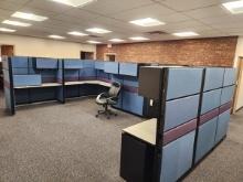 LOT OF CUBICLE PARTITIONS, DESKS, CABINETS AND OVERHEAD CABINETS 18'4" X 11'11"