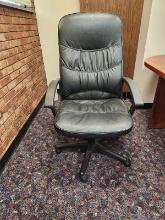 HIGHBACK ROLLING ARM OFFICE CHAIR