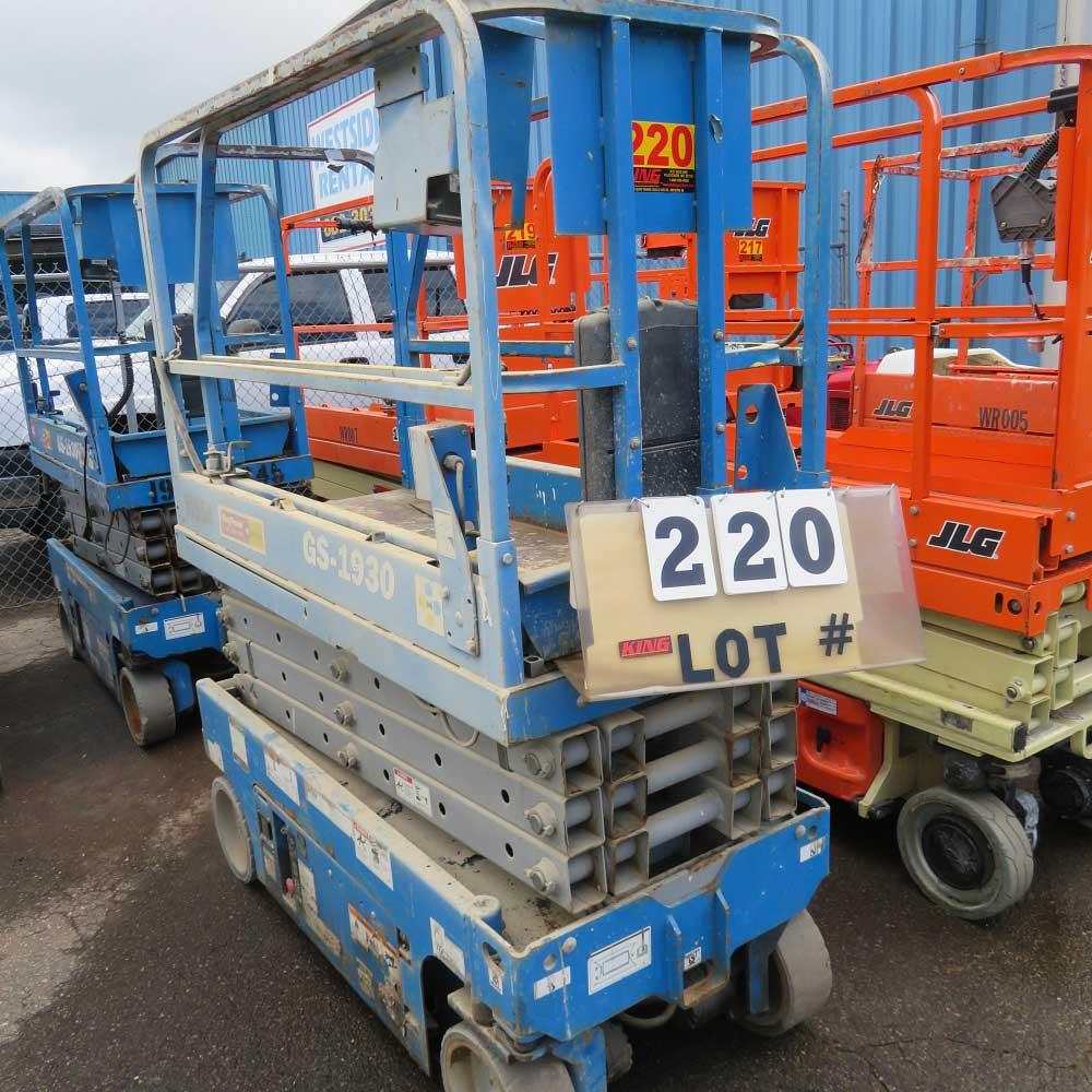 Genie 1930 Scissor Lift, 500# Cap., 355 Hrs.