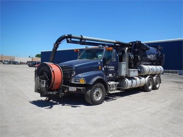 2006 Sterling L9500 Vac/Jetter Combo Truck