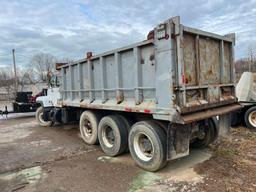 1998 Mack RD688 Tri/A Dump Truck