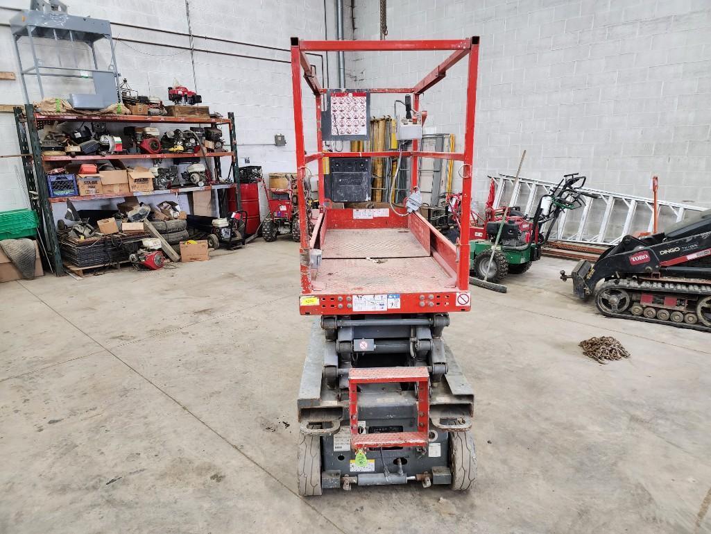 2012 Skyjack SJIII3219 550 Lb Cap Scissorlift