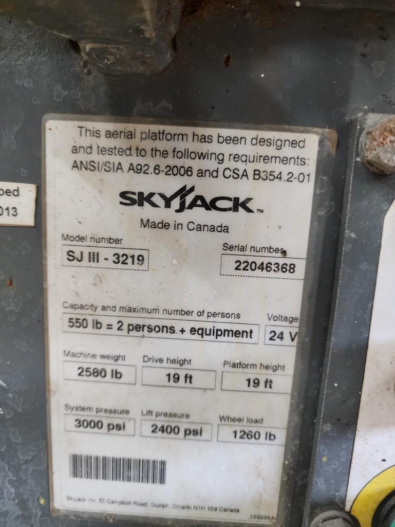 2012 Skyjack SJIII3219 550 Lb Cap Scissorlift