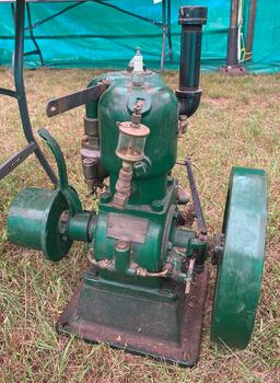 Cushman Model C Hit & Miss Engine