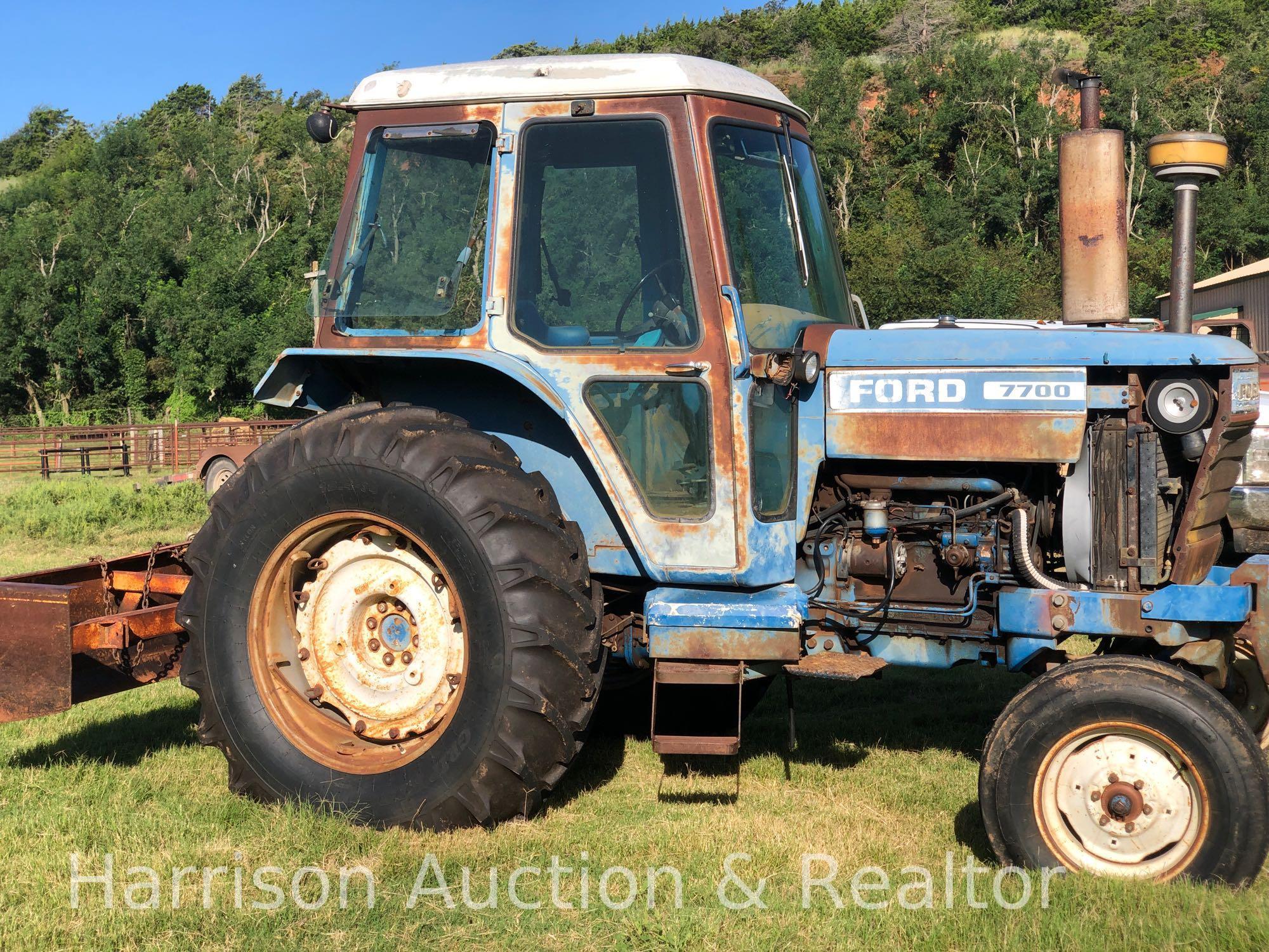 1976 7700 Ford tractor