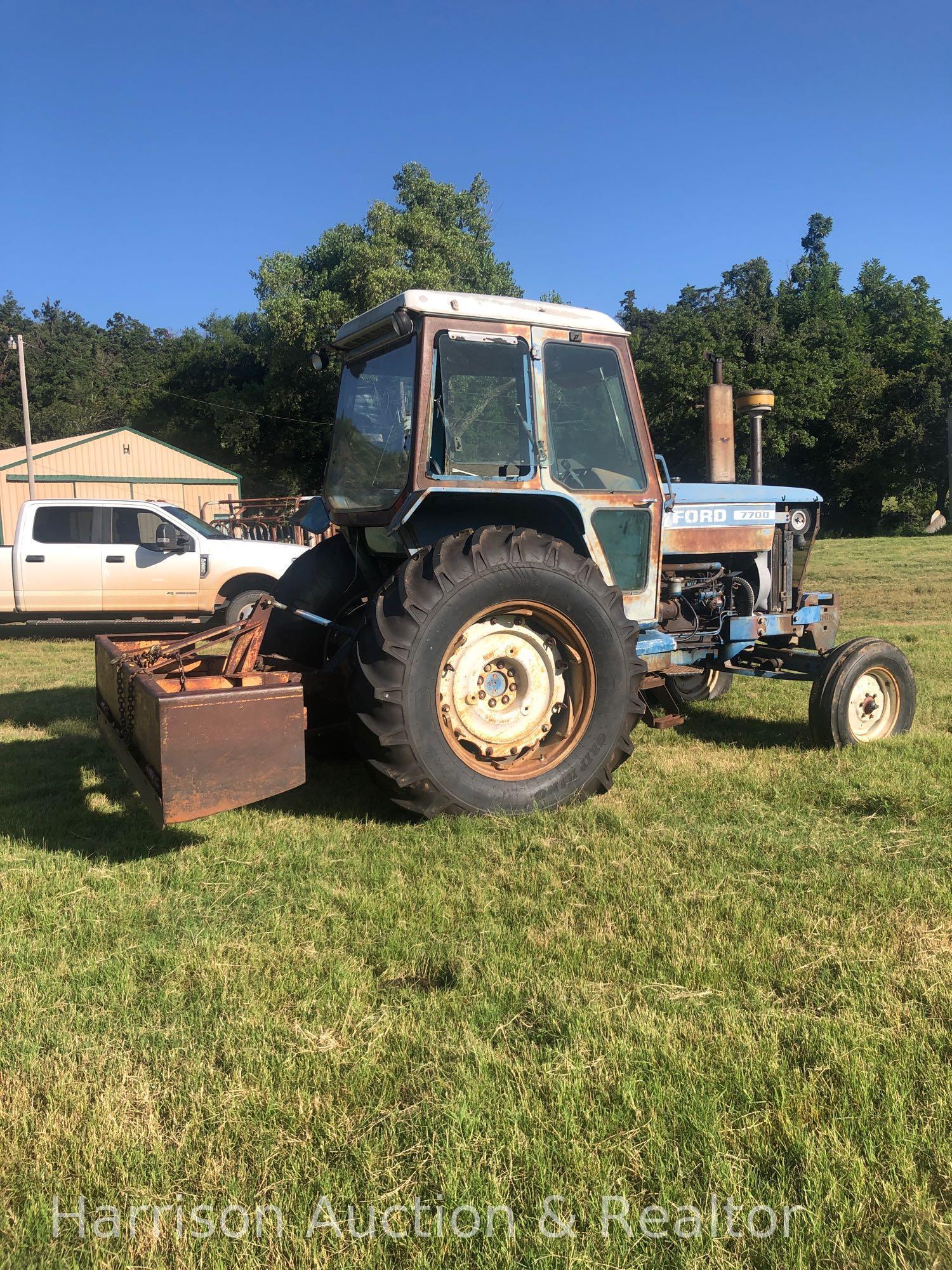 1976 7700 Ford tractor