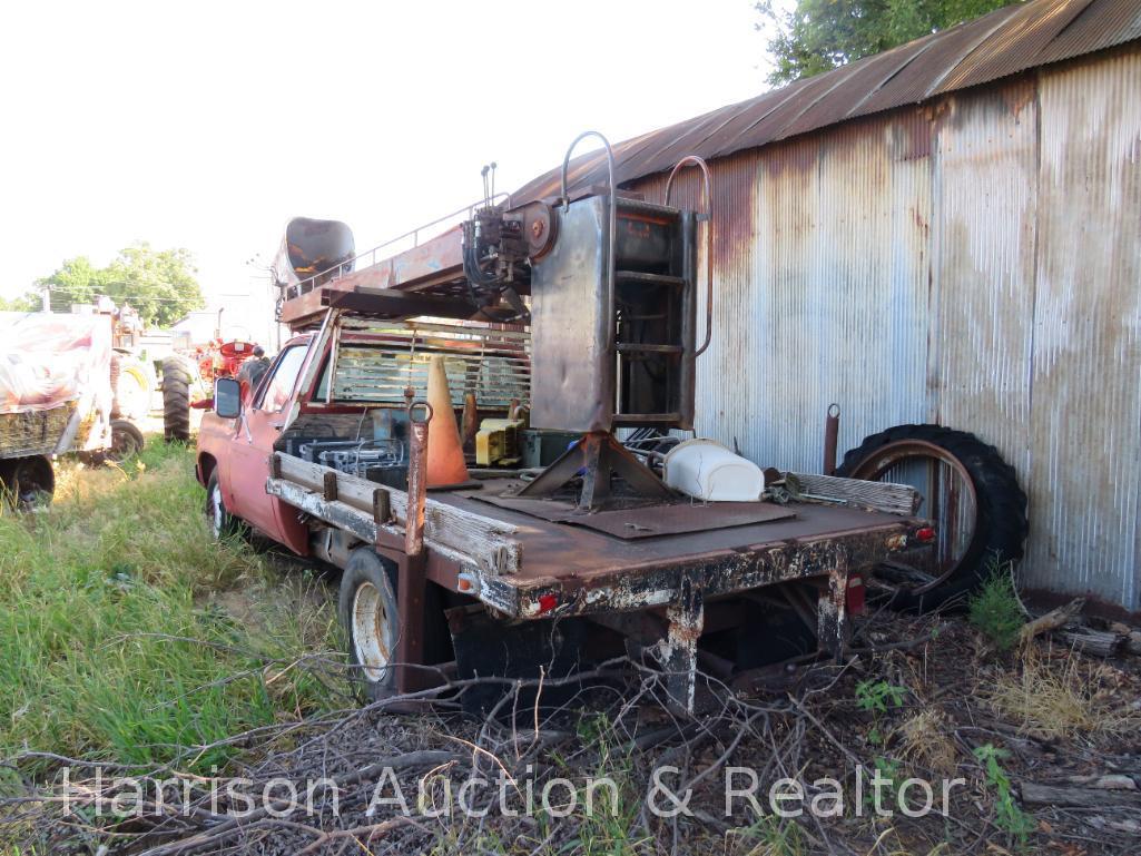 1979 GMbCustom Deluxe Boom Truck