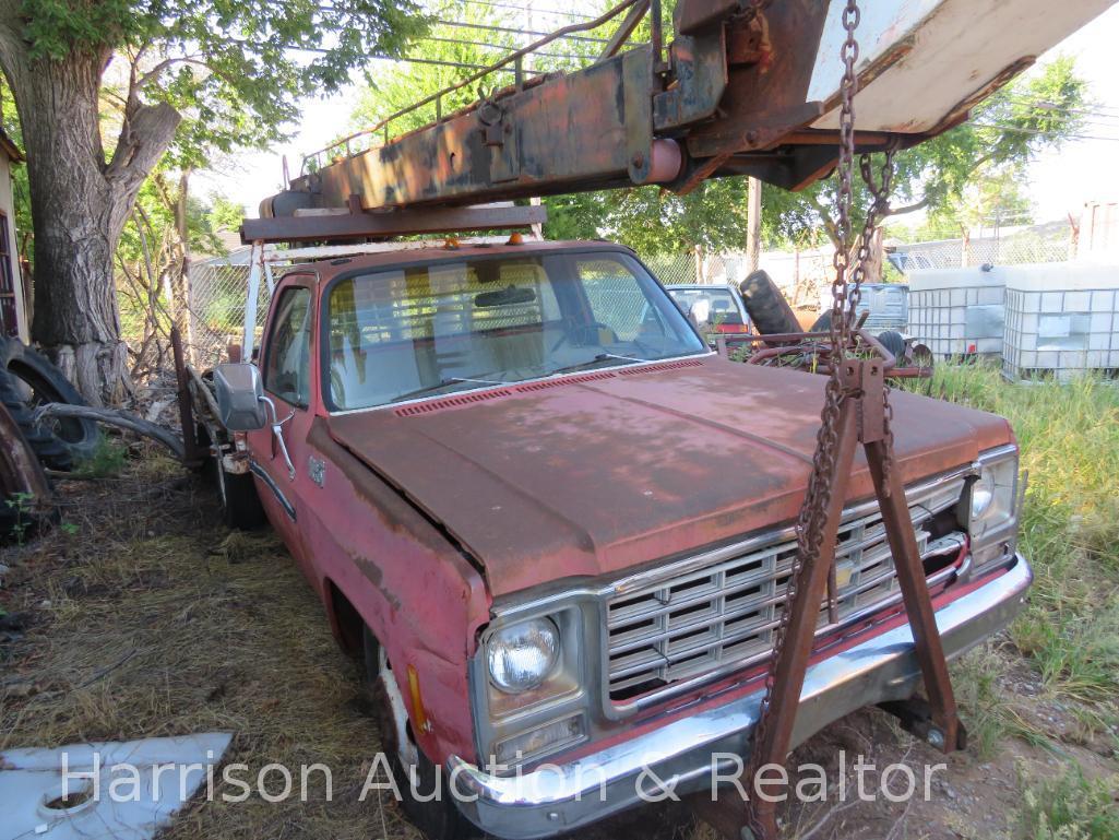 1979 GMbCustom Deluxe Boom Truck