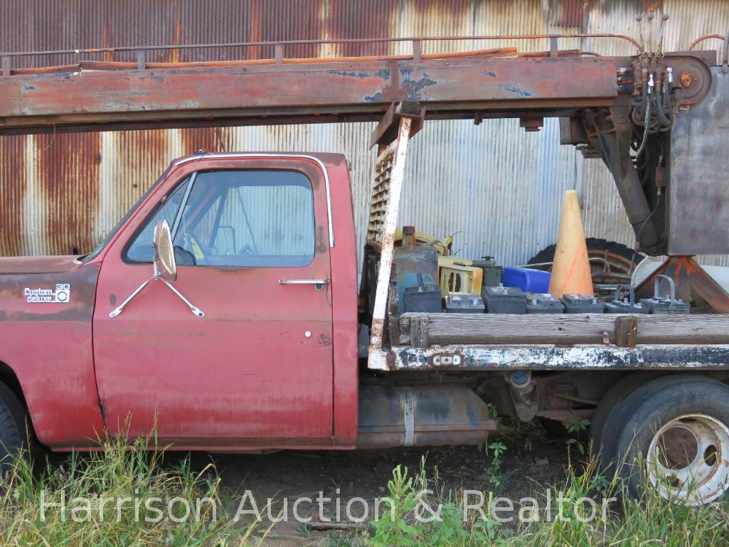 1979 GMbCustom Deluxe Boom Truck