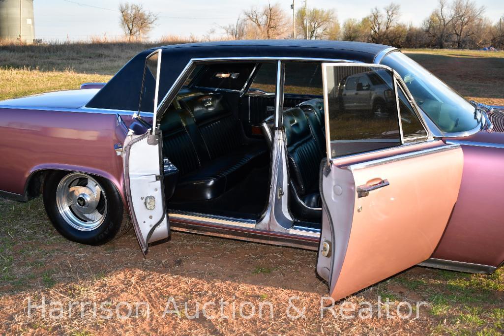 1965 Lincoln Continental Sedan