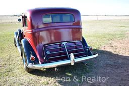 1933 Buick 4 door Sedan 40