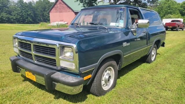 1993 Dodge Ram Charger LEOriginally from Houma, LouisianaAir ride rear susp