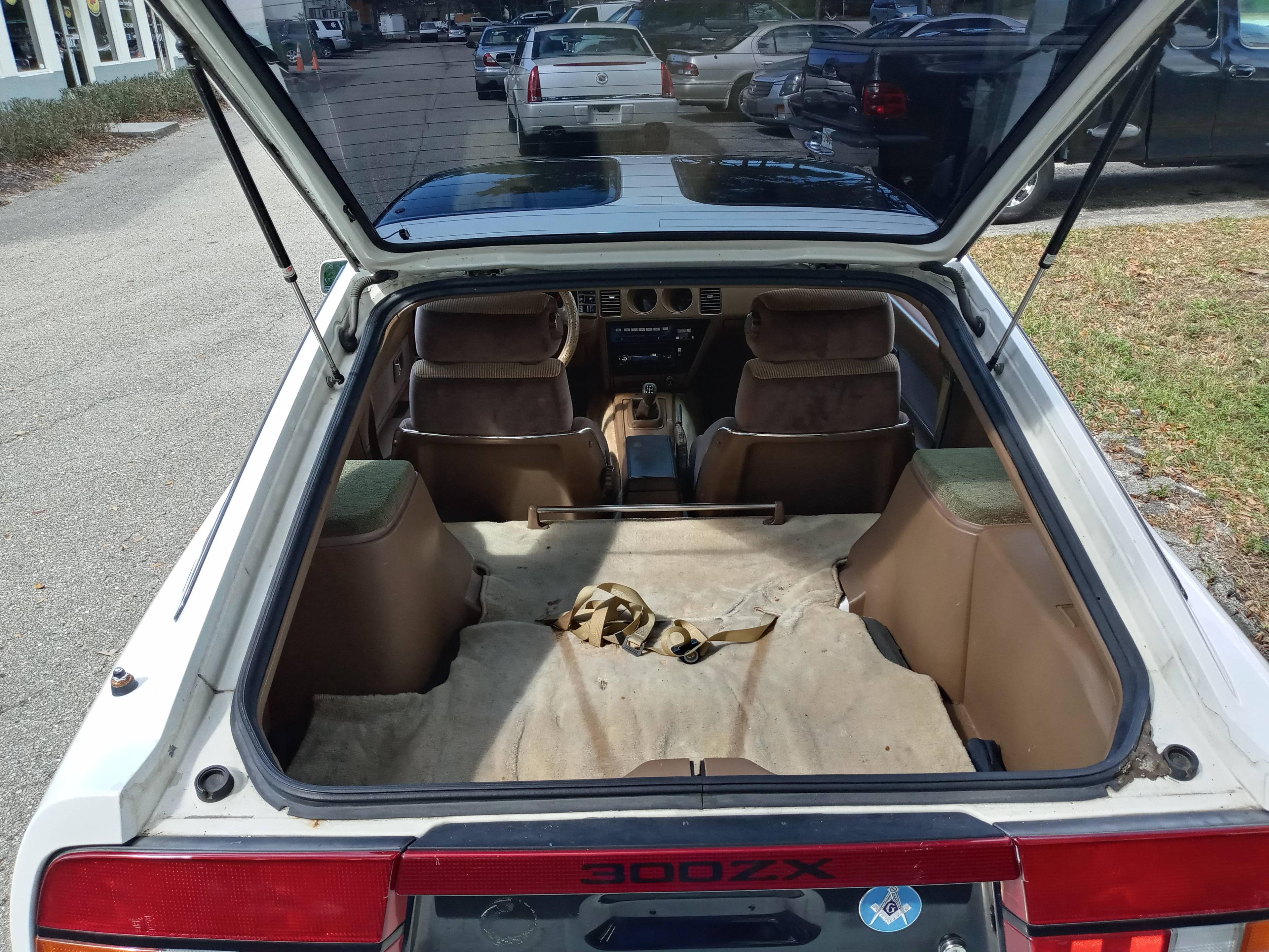 1986 Nissan 300ZX Coupe. 3.0L V6 engine. 5 speed manual transmission. Power