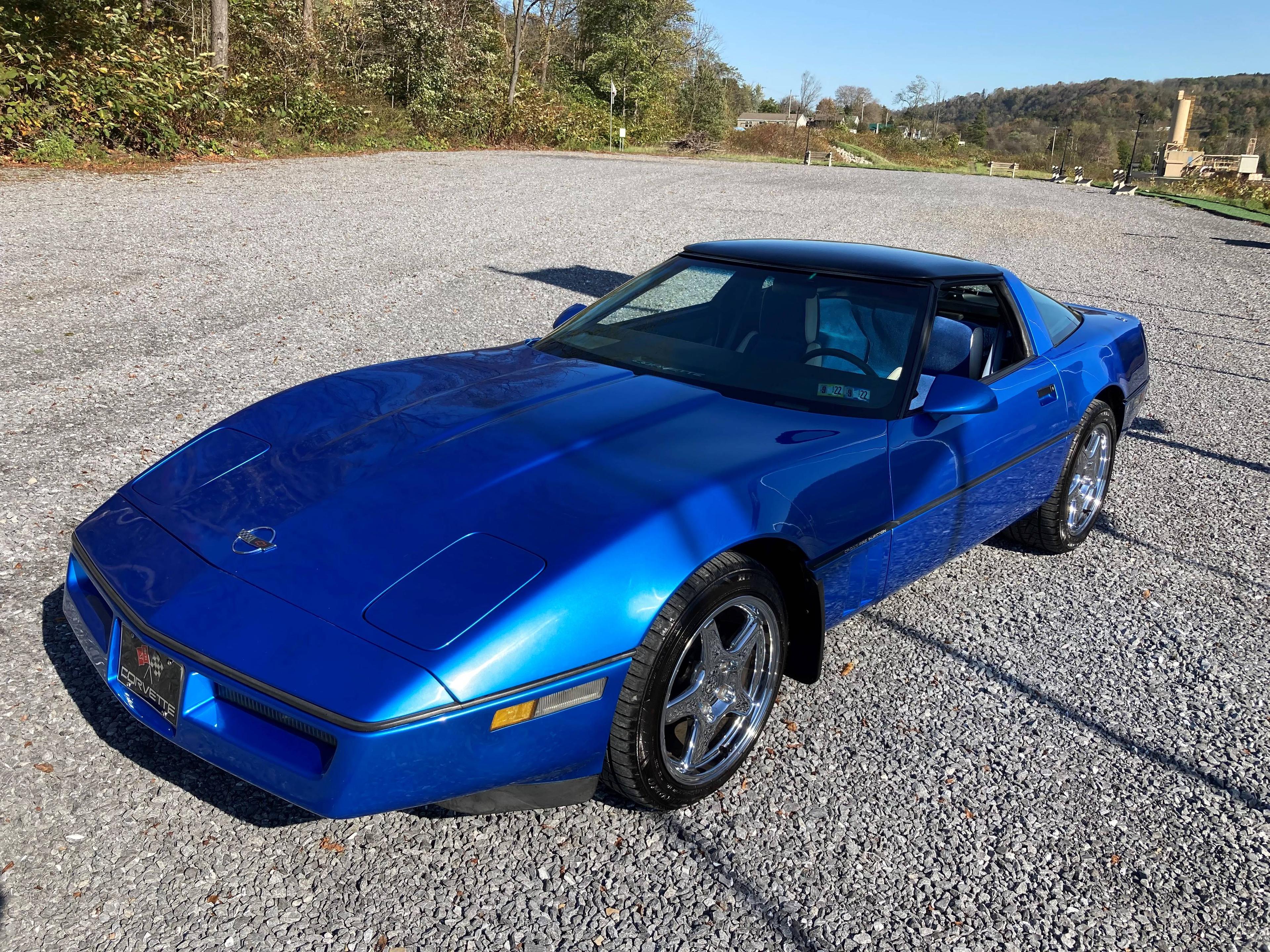 1984 Chevrolet Corvette Coupe. 5.7L Crossfire fuel injection. Automatic tra