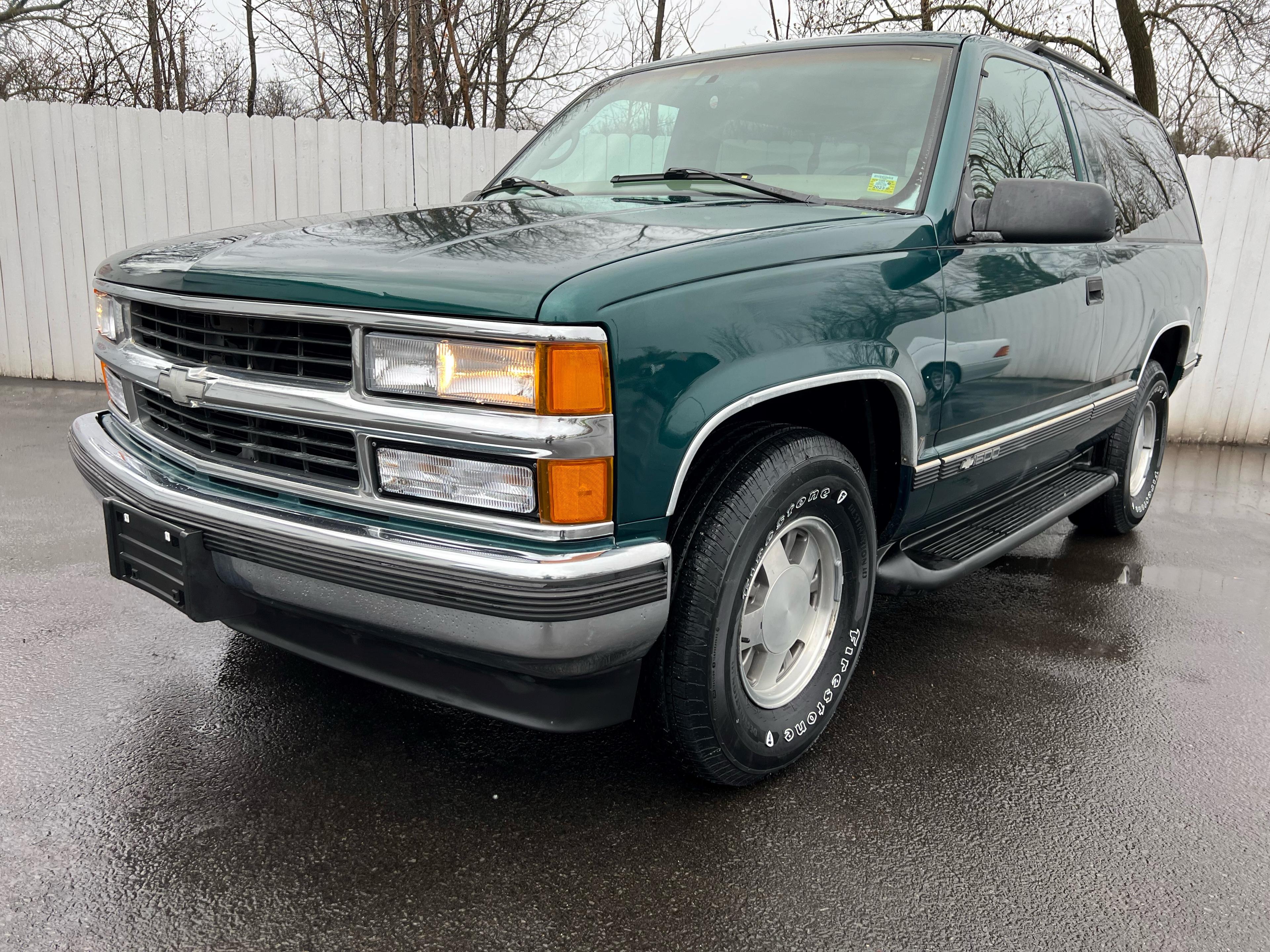 1997 Chevrolet Tahoe LT SUV. 5.7 Liter 8 Cylinder. Automatic. Air Condition