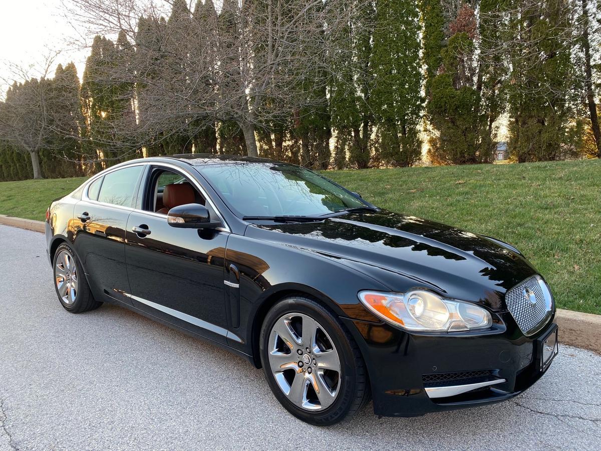 2009 Jaguar XF Sedan.New Jaguar trade-in owned by over the road sales rep f