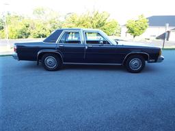 1988 Ford Crown Victoria Sedan. Very clean low mileage car. Ordered by the