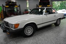 1985 Mercedes-Benz 380SL Convertible. 3.8 liter V8 engine. Automatic transm