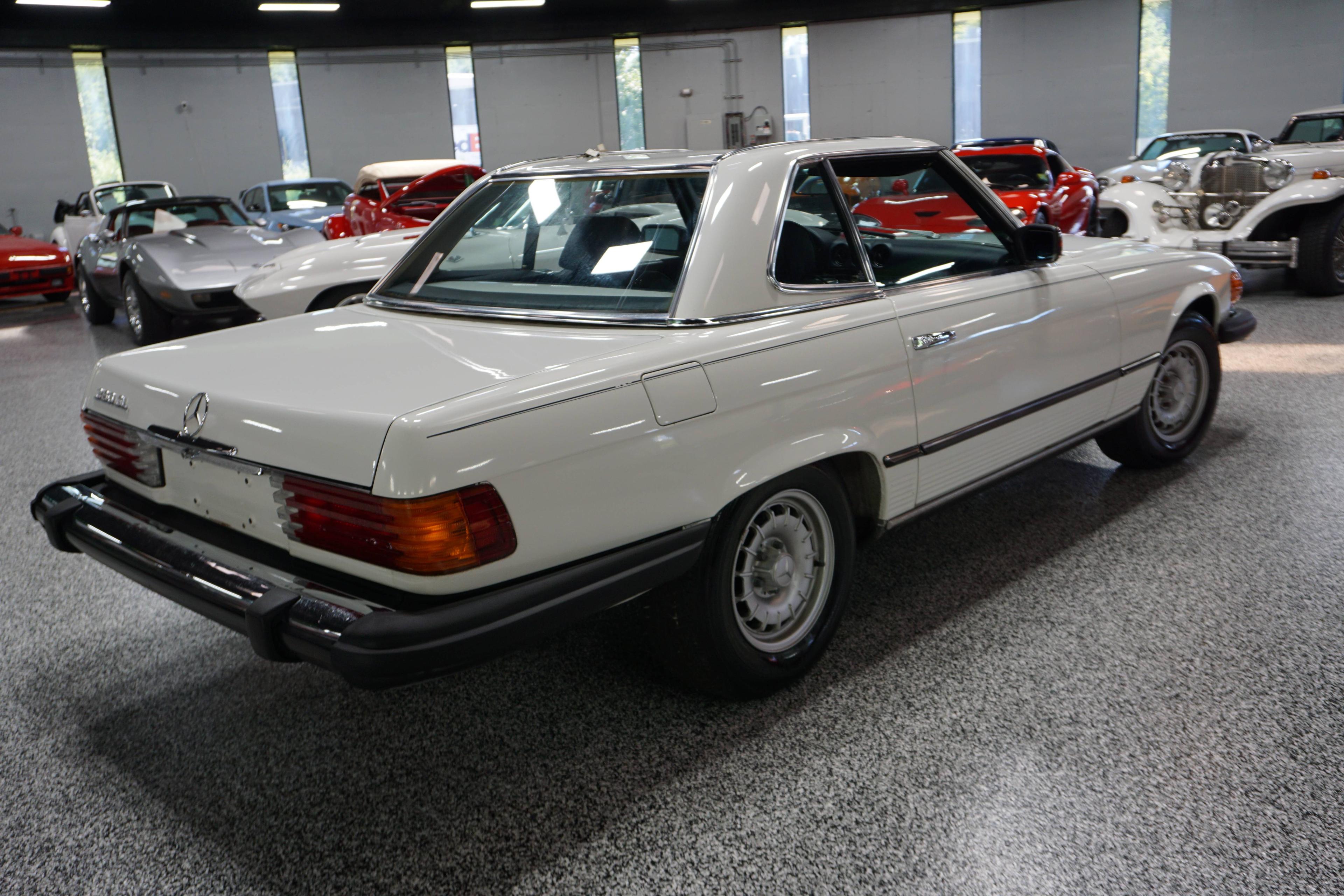 1985 Mercedes-Benz 380SL Convertible. 3.8 liter V8 engine. Automatic transm