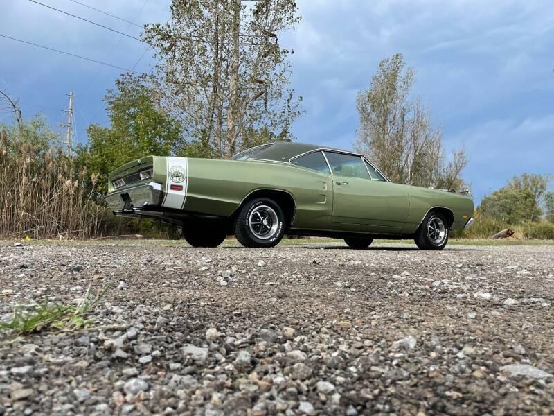 1969 Dodge Coronet Super Bee Coupe. 383 CID 4 Barrel V8. Heavy duty automat