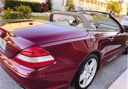 2008 Mercedes-Benz SL550R Convertible.Nice clean car. 33,000 miles.Low actu