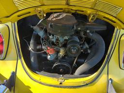 1971 Volkswagen Super Beetle Convertible. Rebuilt 4 Cylinder Engine. 4 Spee