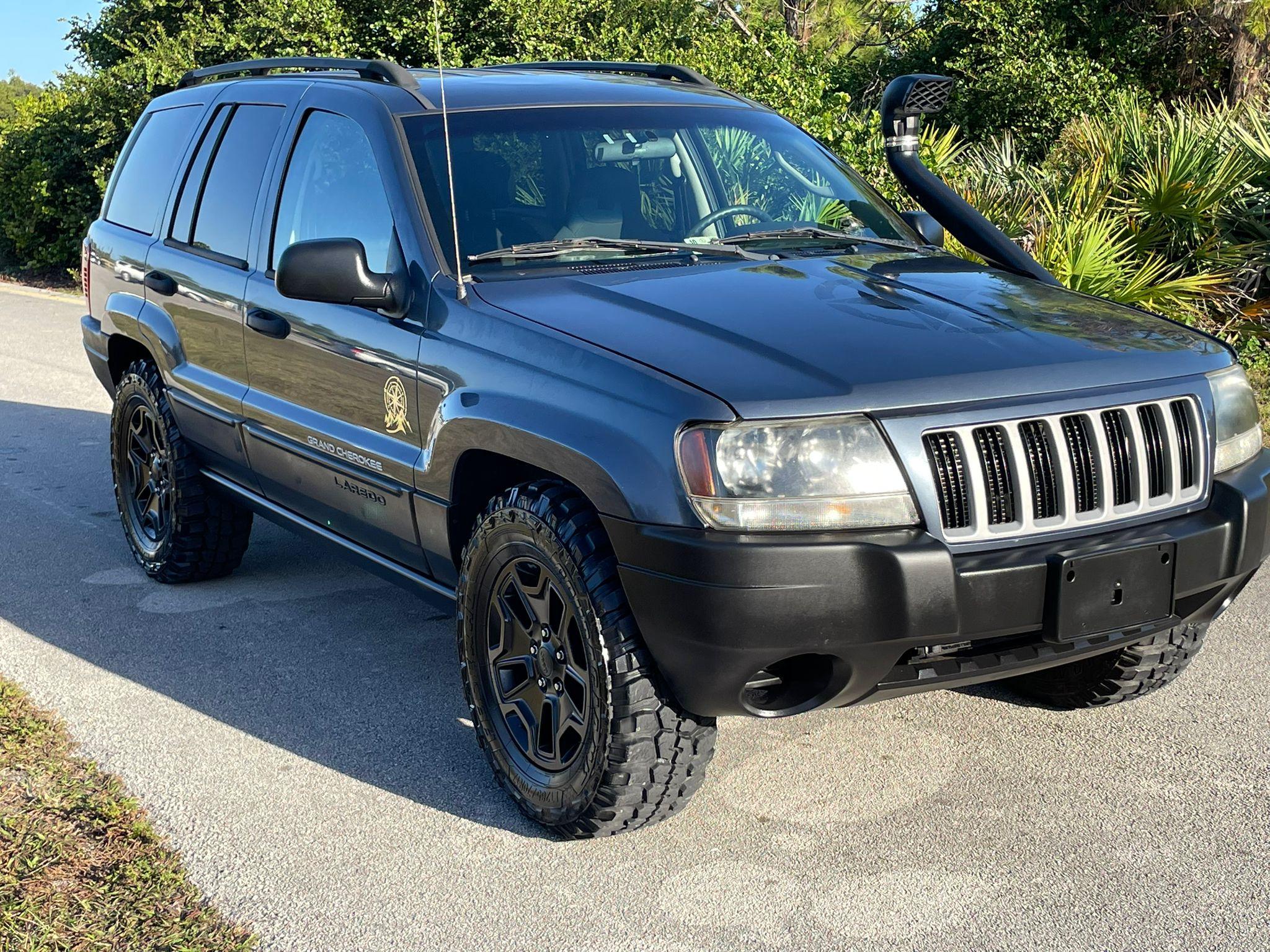 2004 Jeep Grand Cherokee. 4X4. 6 cylinder inline.