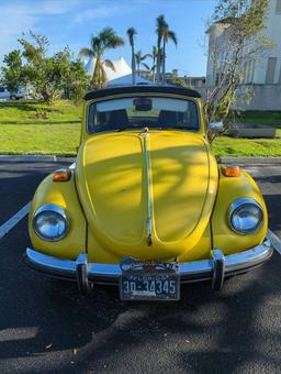 1971 Volkswagen Super Beetle Convertible. Rebuilt 4 Cylinder Engine. 4 Spee