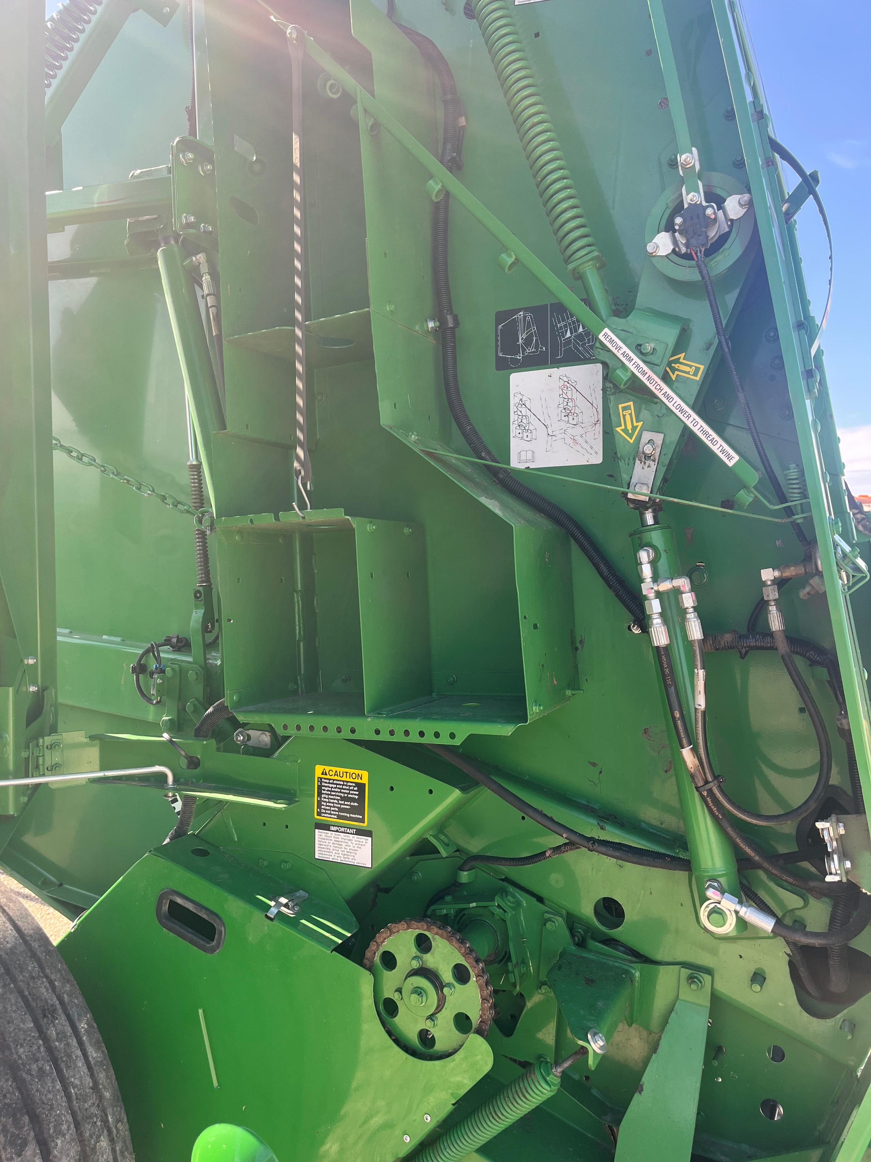 JD Round Baler w/ Monitor