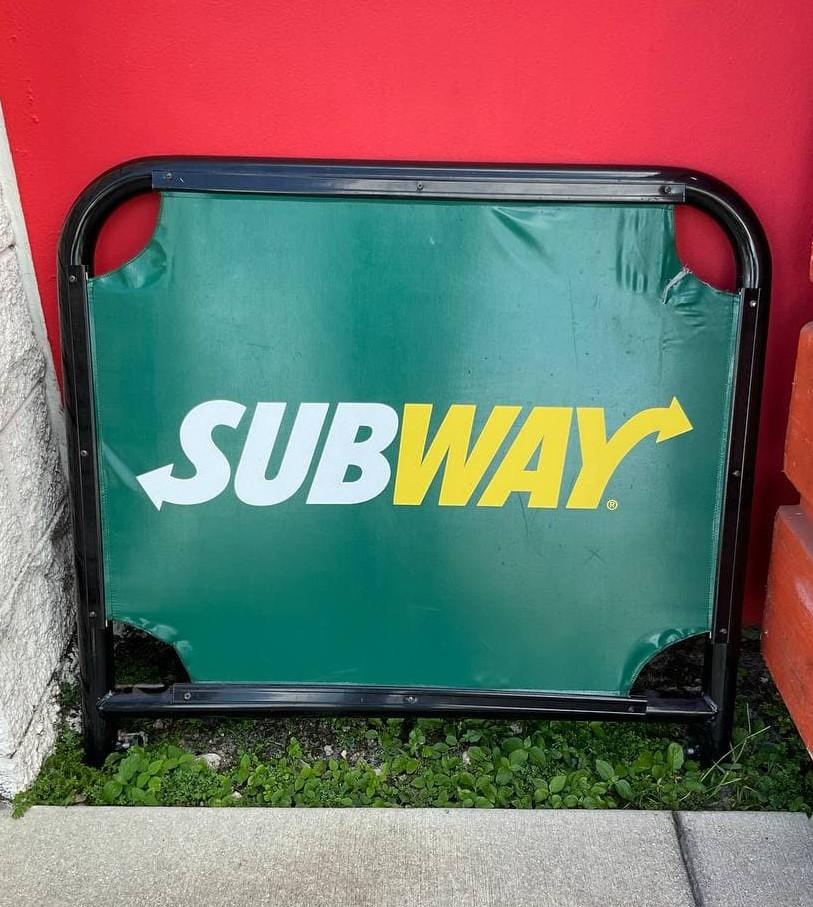 Sign Subway