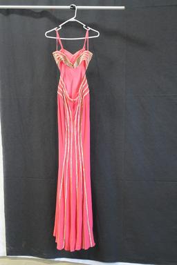 Faviana Coral Jeweled Gown Size: 2