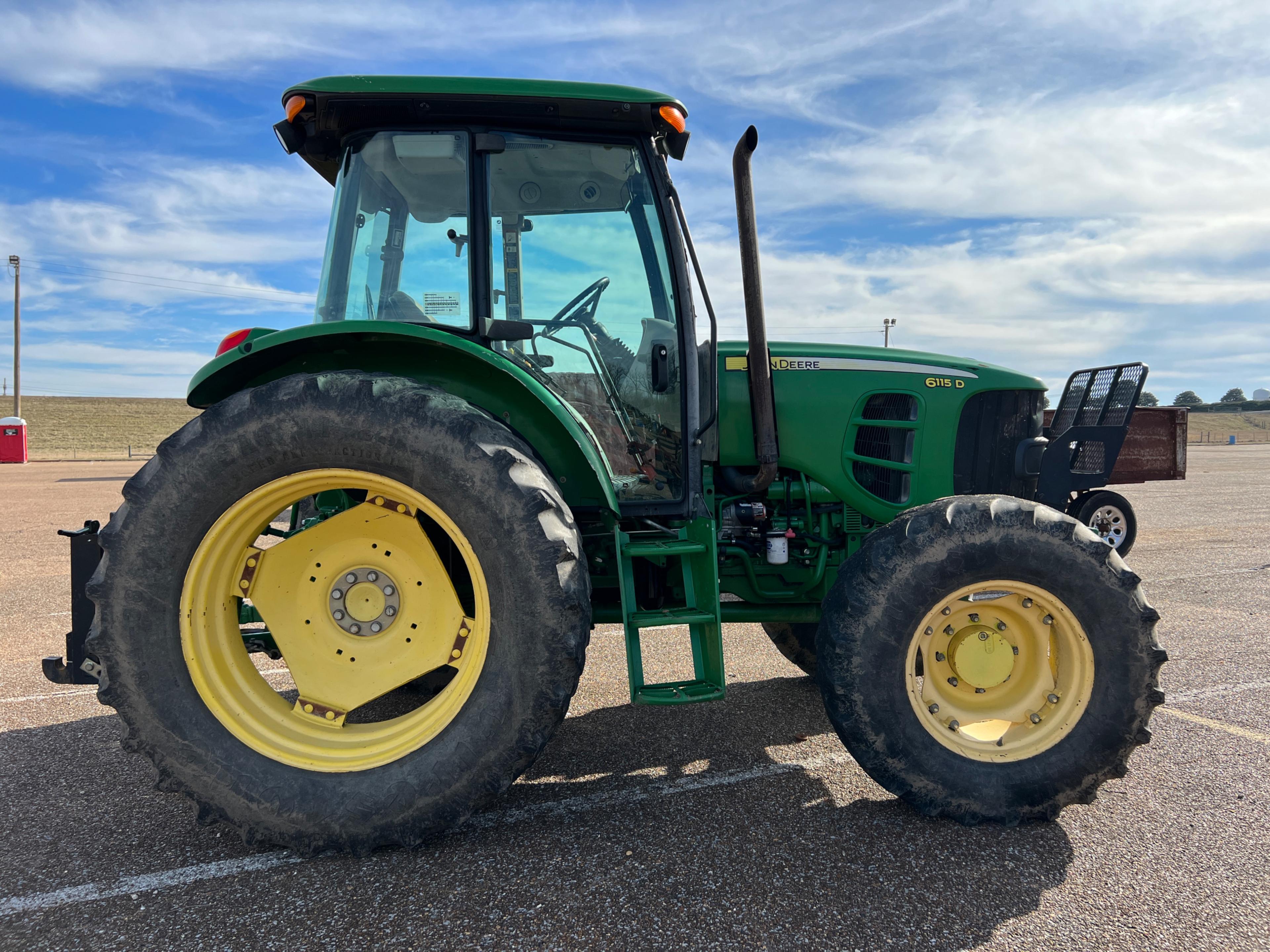 John Deere 6115D Tractor