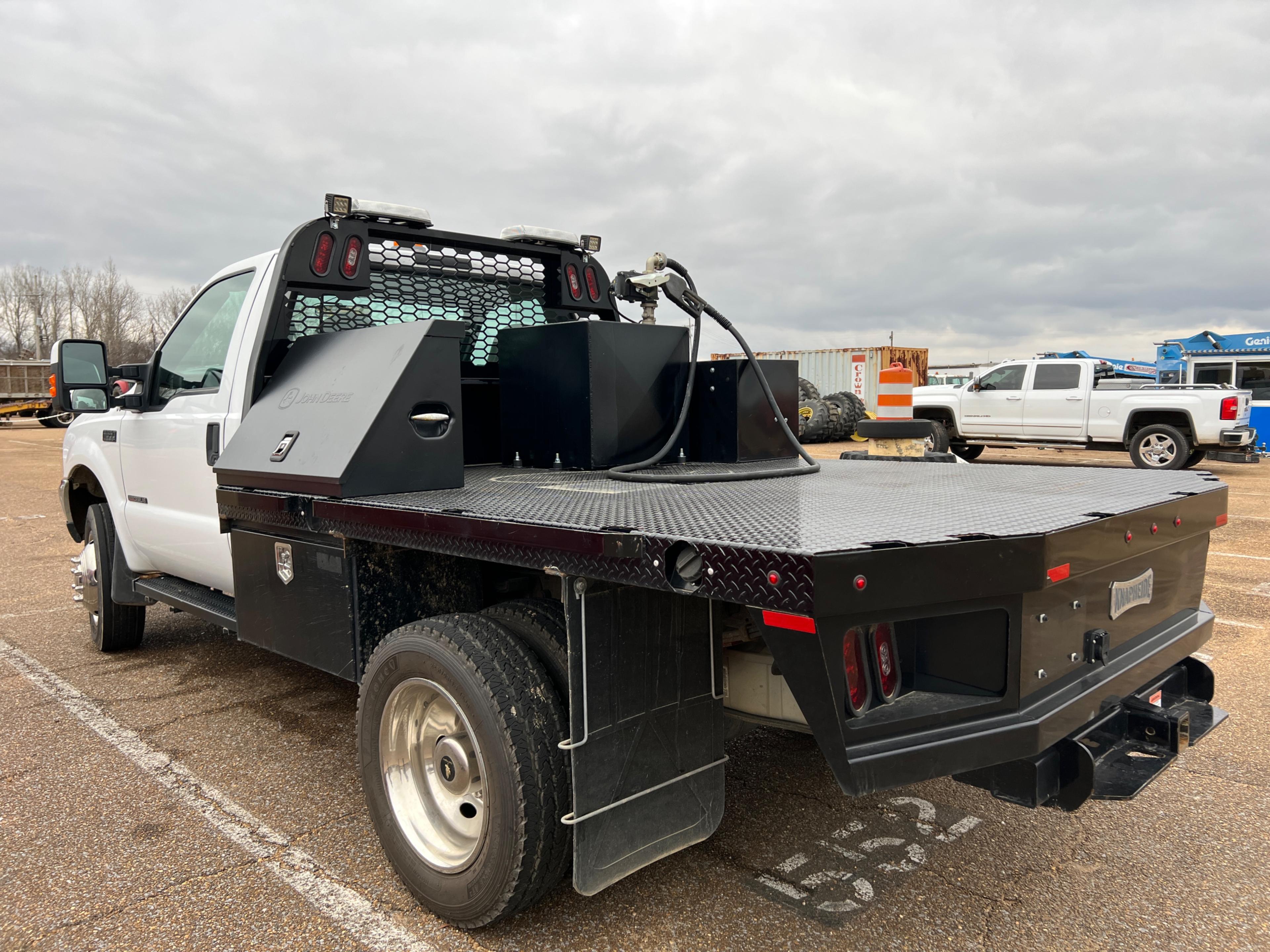 2000 Ford F550 Flatbed Truck