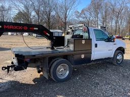 2000 Ford F550 Flatbed Truck