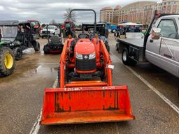 Kubota L3200 Tractor, Hydrostat, w/Loader